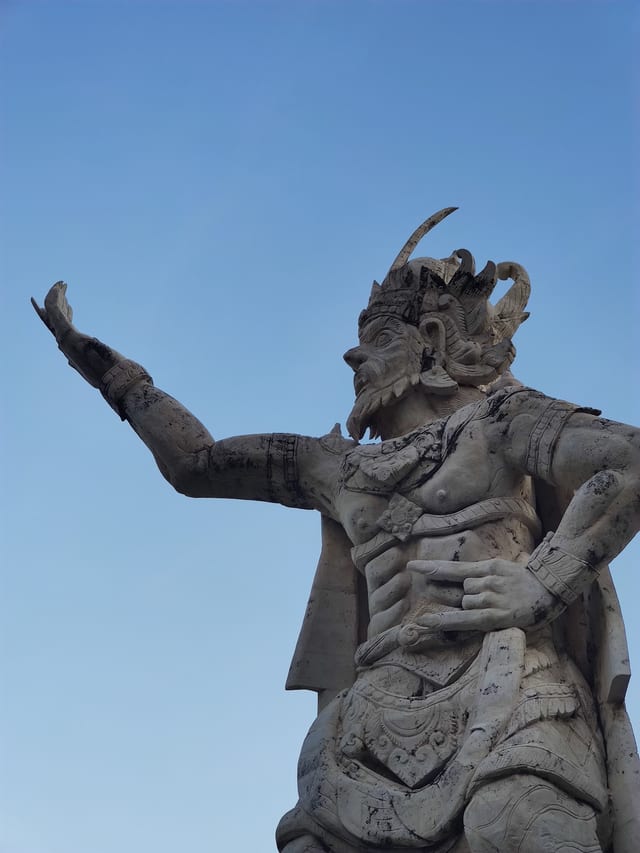 Statue